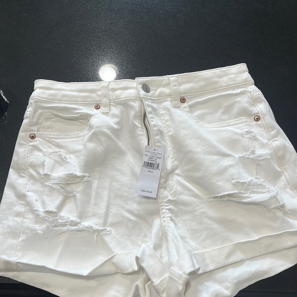 NWT AE MOm short size 8